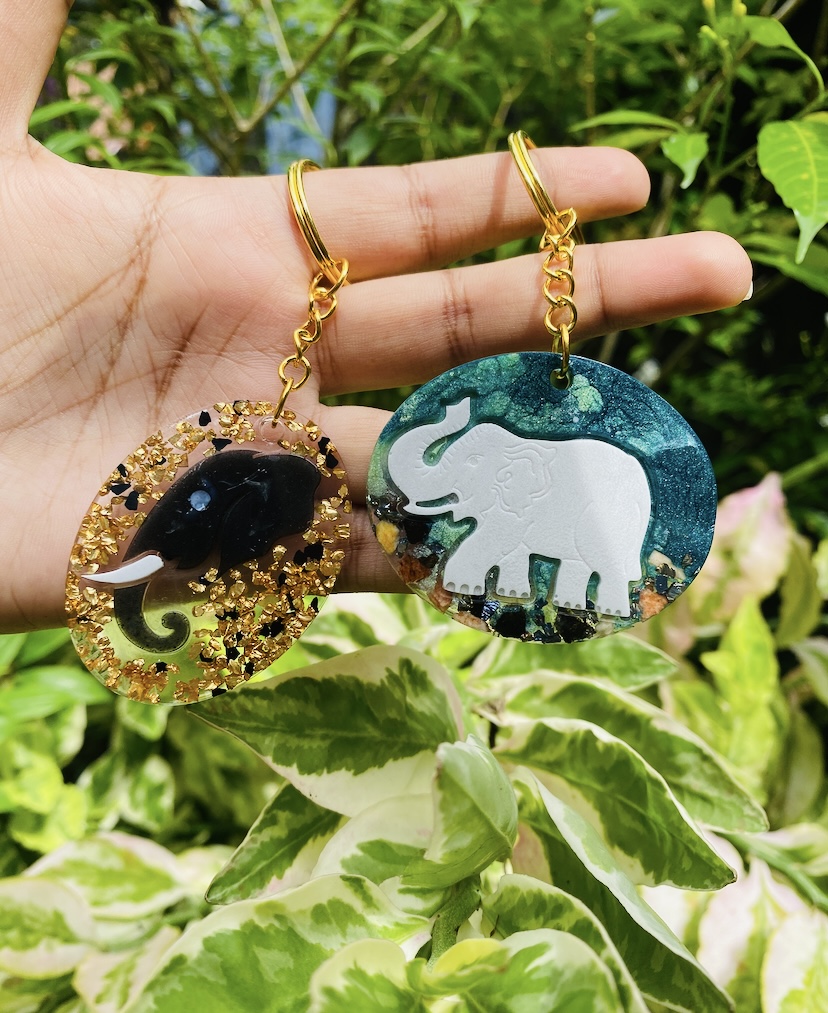 Elephant ocean-themed resin celebration keychains